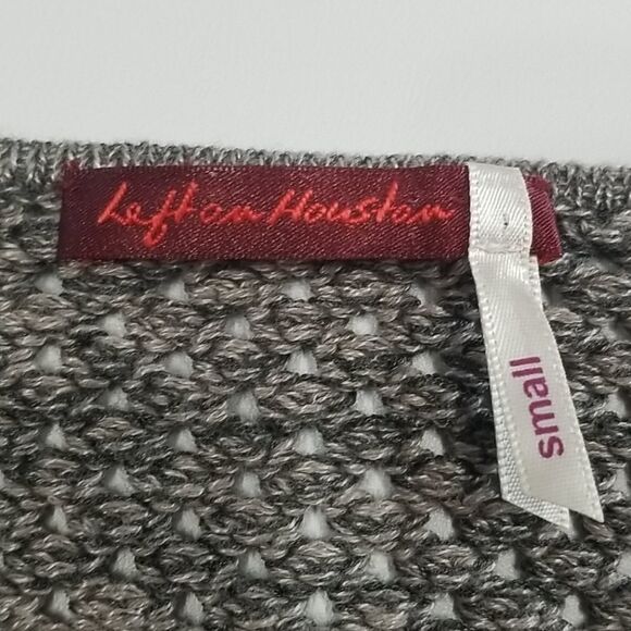 🎁5/$25 Left On Houston Sweater Womens Small Long Sleeve Grey Knit Open Neck - Picture 2 of 9
